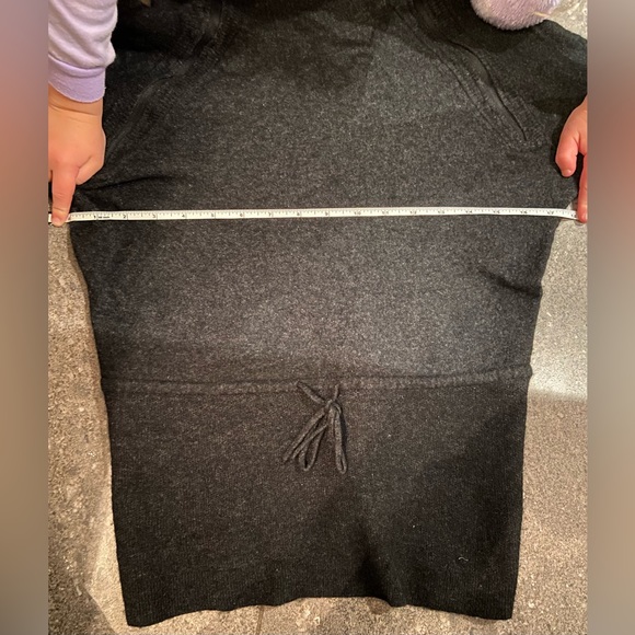 “Seraphine” turtleneck nursing sweater in lambswool (20%) and cashmere (4%) - Picture 7 of 9